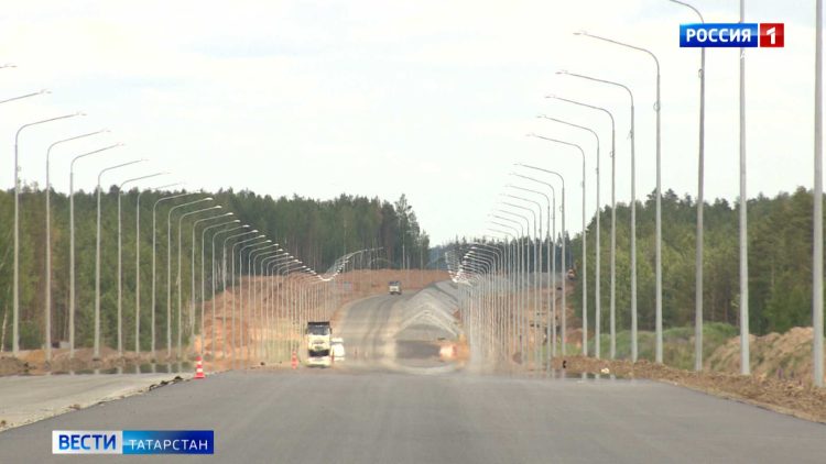 Движение по мосту через Волгу на трассе М12 запустят к концу этого года