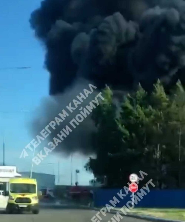 В Тюлячинском районе загорелся склад