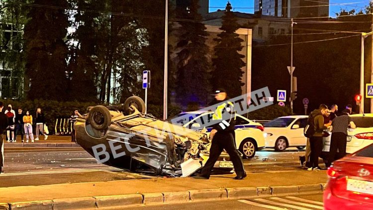 В Казани произошло ДТП с перевертышем