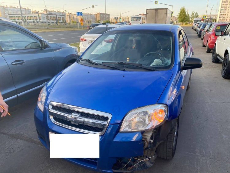 В Нижнекамске парень на иномарке сбил школьницу