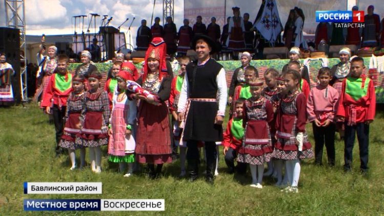 Мухаметшин принял участие в празднике «Гырон быдтон»