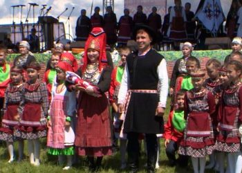 Мухаметшин принял участие в празднике «Гырон быдтон»