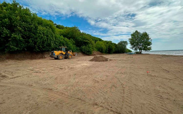 В Менделеевске по нацпроекту благоустроят пляж на беру реки Камы