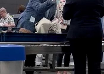 Васильев проклял сотрудницу казанского аэропорта из-за льняного масла