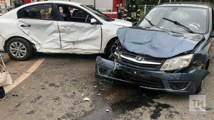 Три человека пострадали в ДТП в Набережных Челнах