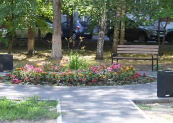 В Ново-Савиновском районе Казани завершили благоустройство двора