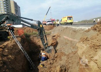 В Челнах 43-летнего рабочего насмерть завалило грунтом на стройке