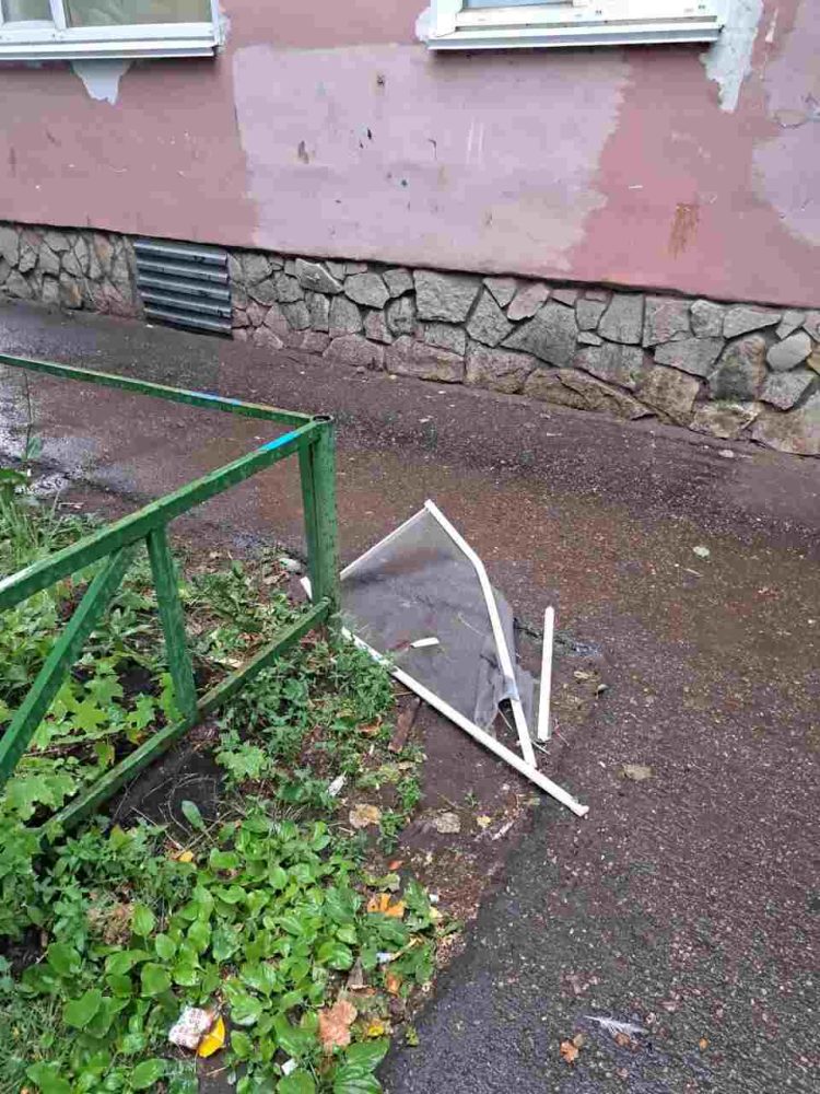 В Бугульме ребенок выпал из окна пятиэтажки