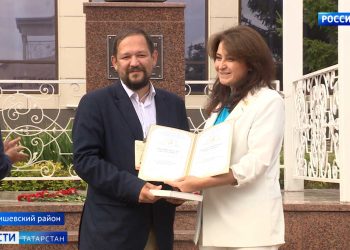 Известный казанский поэт Айрат Бик-Булатов стал обладателем Державинской премии