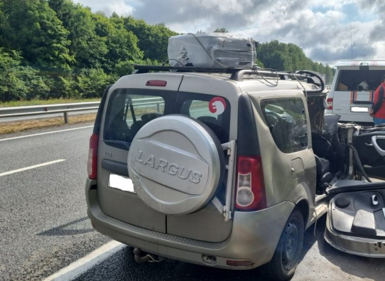 В Татарстане водитель уснул за рулем и влетел в ГАЗель, есть погибший