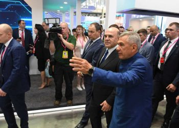 Минниханов принял участие в церемонии запуска завода компании «Соллерс»