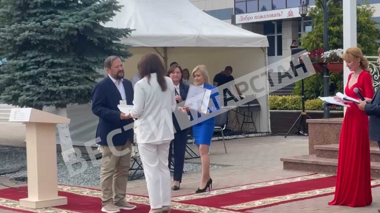 Обладателем Державинской премии в этом году стал поэт, публицист Айрат Бик-Булатов