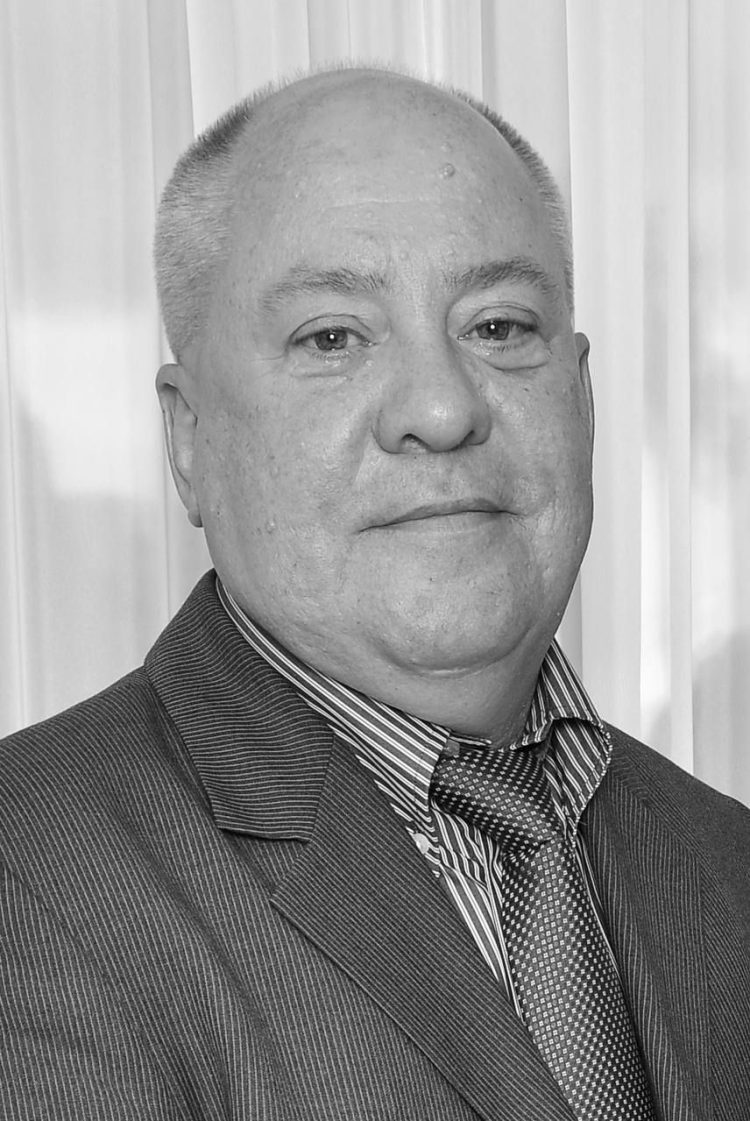 В Челнах скончался известный врач-анестезиолог-реаниматолог Николай Новиков