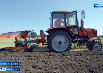 В Татарстане прошел чемпионат России по пахоте