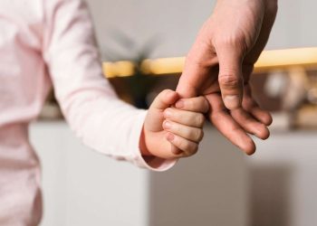 Около 29% российских мужчин готовы взять декретный отпуск вместо своих жен