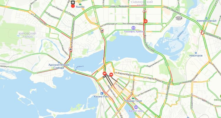 В центре Казани наблюдаются 10-балльные пробки