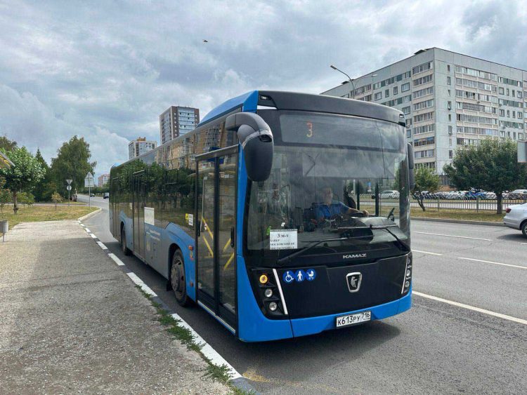 В Челнах запустили новые автобусы по маршрутам 2 и 3
