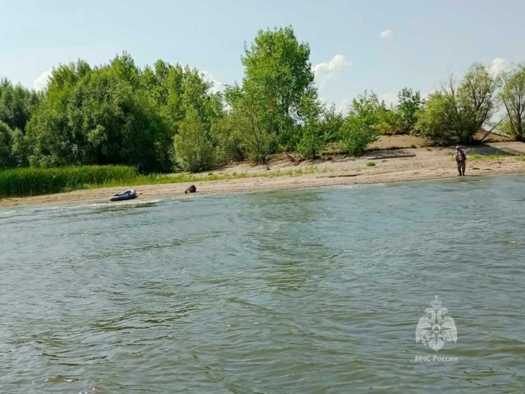 В Татарстане спасли 55-летнего мужчину, у которого лопнула лодка