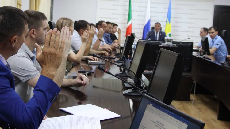 Буинский исполком возглавил Талипов