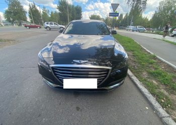В Нижнекамске иномарка сбила девочку-подростка на велосипеде