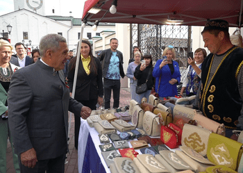 Минниханов посетил фестиваль татарской культуры