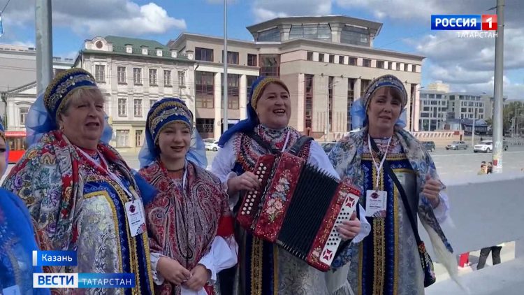 Народные песни, фестивали и мастер-классы: как в Казани празднуют День города и Республики
