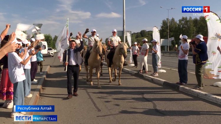 «Татарская порода – очень выносливая порода»: конный пробег из Татарстана финишировал в Алтае