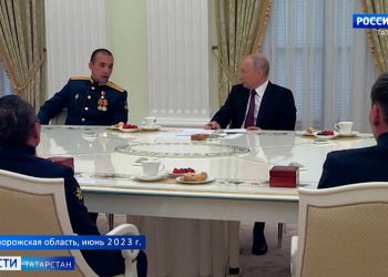 Путин встретился с героем России Расимом Баксиковым