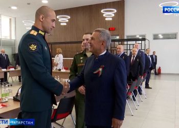 «Мы хотим рассказать правду о нашей стране»: Герои России проведут «уроки мужества» в школах и ВУЗах Татарстана