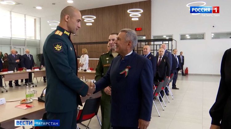 «Мы хотим рассказать правду о нашей стране»: Герои России проведут «уроки мужества» в школах и ВУЗах Татарстана