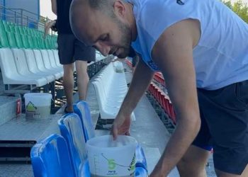 ФК «КАМАЗ» провели уборку на стадионе перед началом сезона