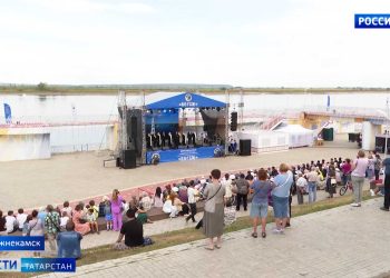 В Нижнекамске фестиваль «Верую» впервые прошел на городской набережной