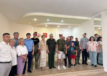 В Менделеевске бойцам СВО подарили пятиточечники