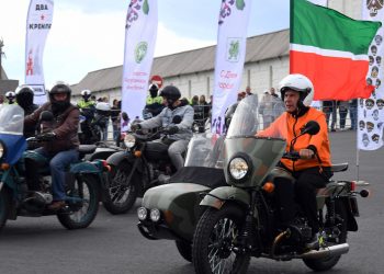 Минниханов возглавил колонну байкеров