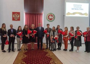 Магдеев вручил ордена Мужества родственникам погибших на СВО бойцов