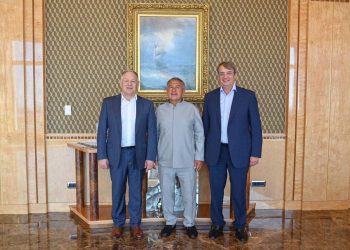 Минниханов и Петушенко обсудили строительство скоростной автодороги М12