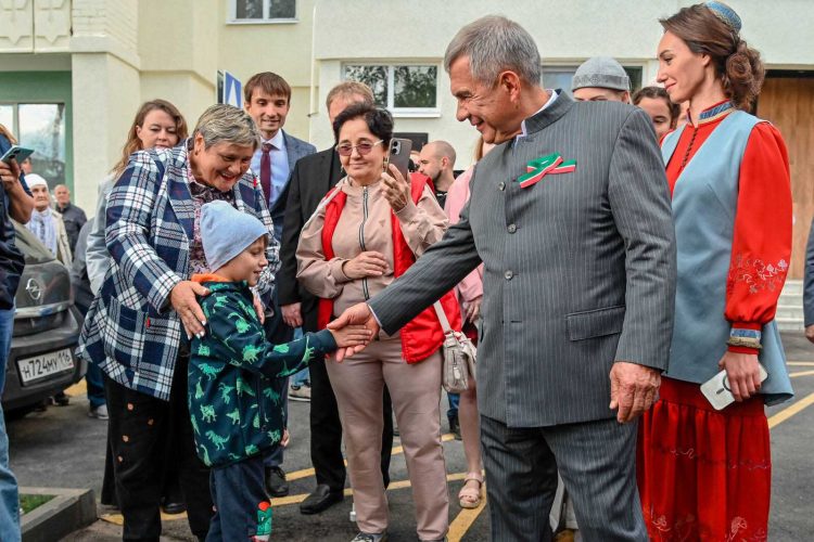 В Казани по программе «Наш двор» открыли двор для слабовидящих