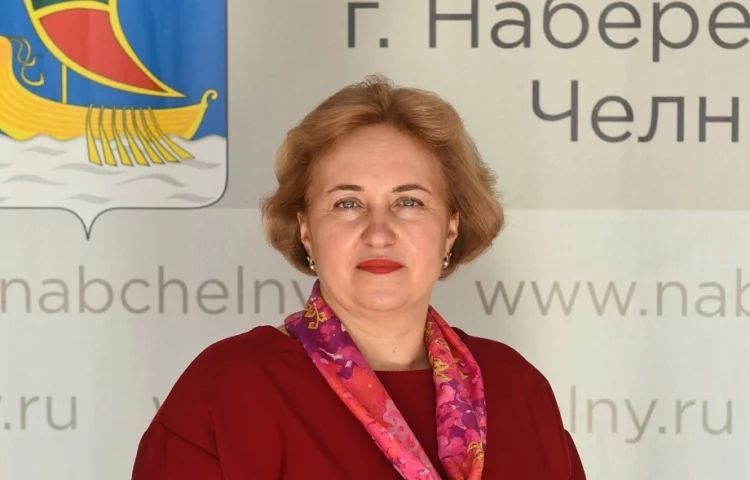 В Челнах школу №34 возглавила бывший начальник отдела опеки