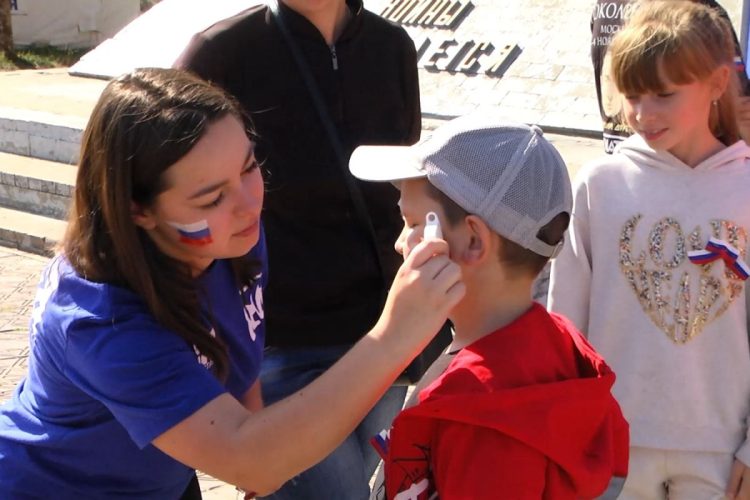 Молодогвардейцы из Татарстана провели патриотические акции в ЛНР