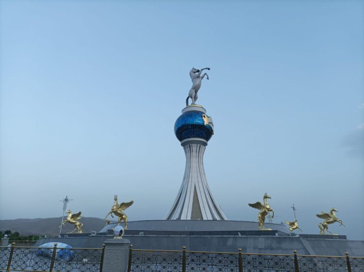 Минниханов прибыл с рабочим визитом в Аркадаг