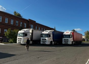 Из Лаишево в Лисичанск отправили три фуры со строительными материалами