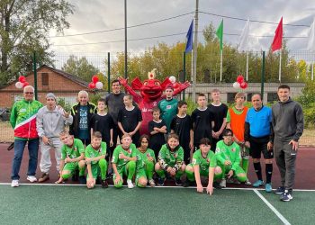 В казанской школе №142 открыли новую спортплощадку для детей с ОВЗ