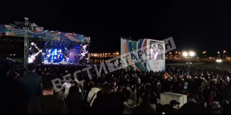 В Казани фестиваль «СоТворение» завершился выступлением группы «Кино»