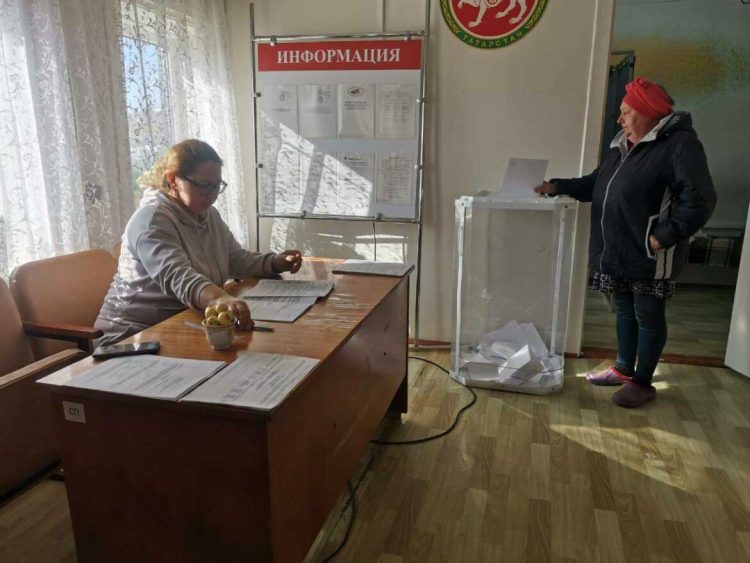 В Менделеевском районе функционируют три избирательных участка