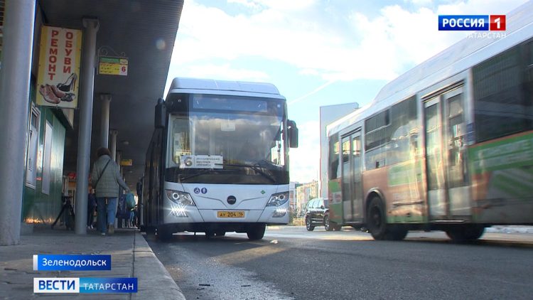 Жители Зеленодольска жалуются на нехватку и долгое ожидание автобусов