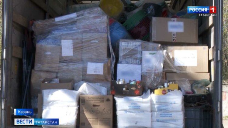 Жители Нижнекамска отправили свыше 40 тонн гумпомощи в зону СВО