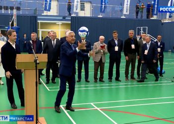 Пушистый спасатель: в челнинскую пожарную часть приняли кота