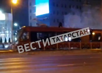 В Казани загорелся трамвай №5