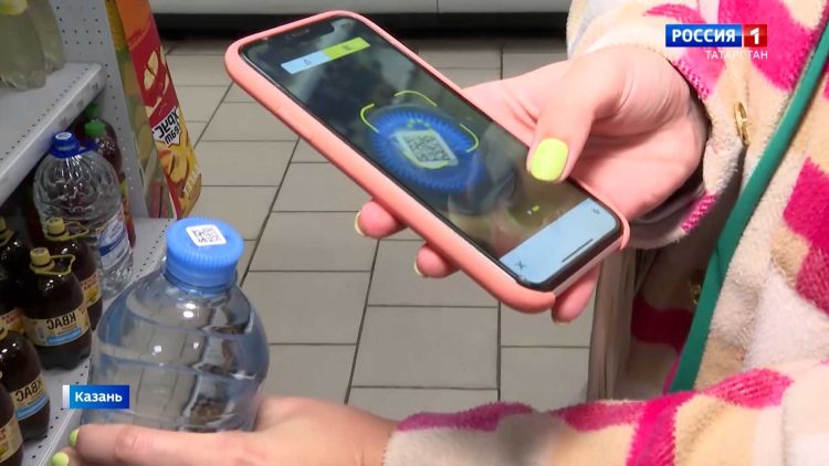 Татарстанцам рассказали, как проверить качество покупной воды через приложение