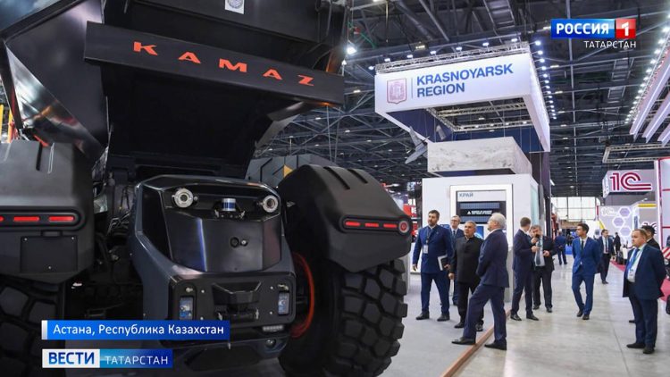 В Астане презентовали беспилотный карьерный самосвал татарстанского производства